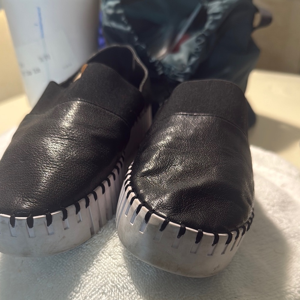 Jeffery Campbell women